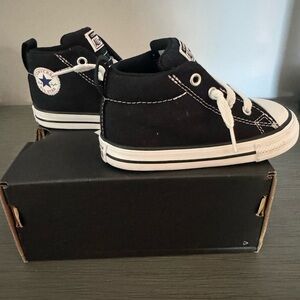 Toddler size 7 Converse Kids Black High-Top Sneakers